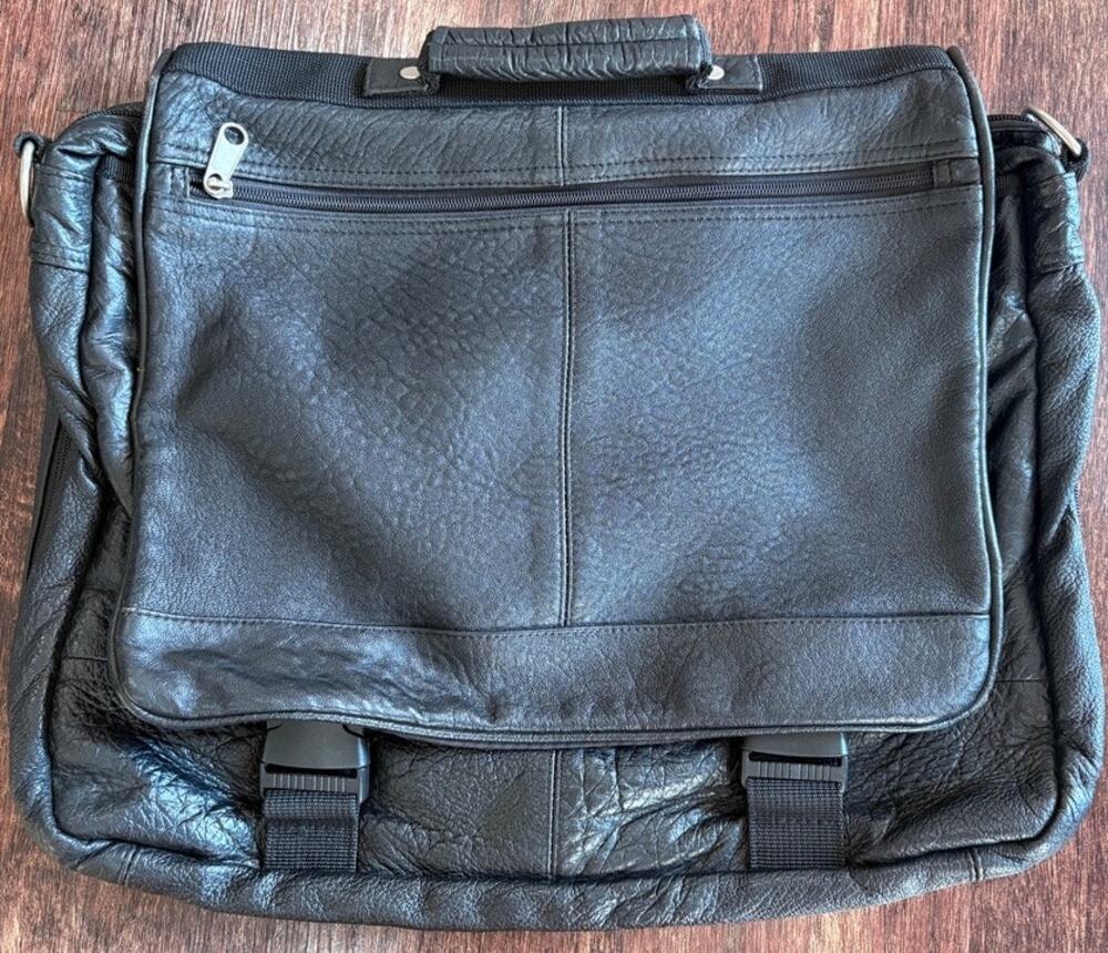 Wilsons Leather Black Messenger Bag Laptop Briefcase Satchel Work Bag